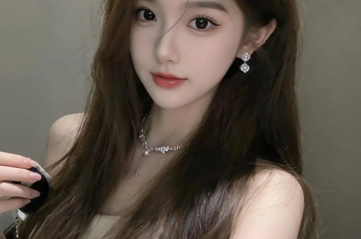 炸裂！司晓迪凌晨甩黑色吊带美照评论区从吃瓜到吐槽吵翻了天